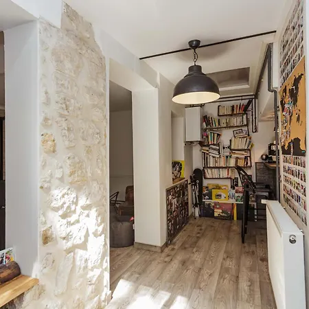 Comme Maison A *